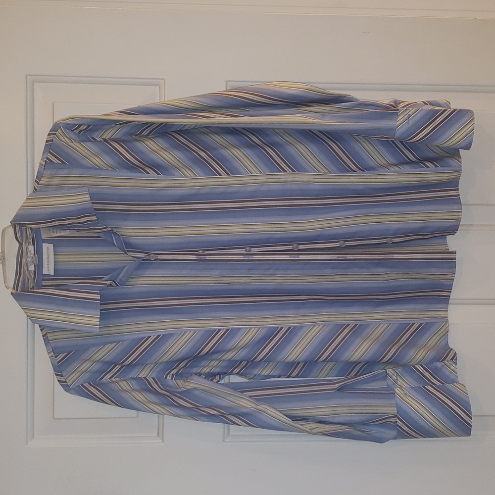 Liz Claiborne, 100% cotton, non-iron, button-down, size 10